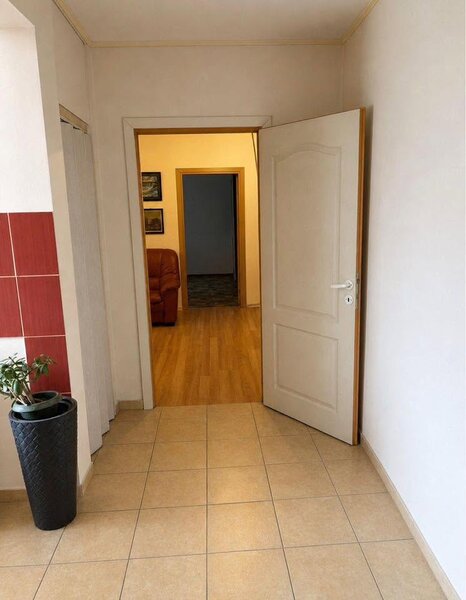 13 Septembrie, apartament 4 camere, 97 mp, 2 bai, etaj 7/8.