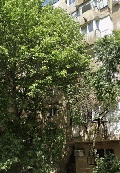 13 Septembrie, apartament 4 camere, 97 mp, 2 bai, etaj 7/8.